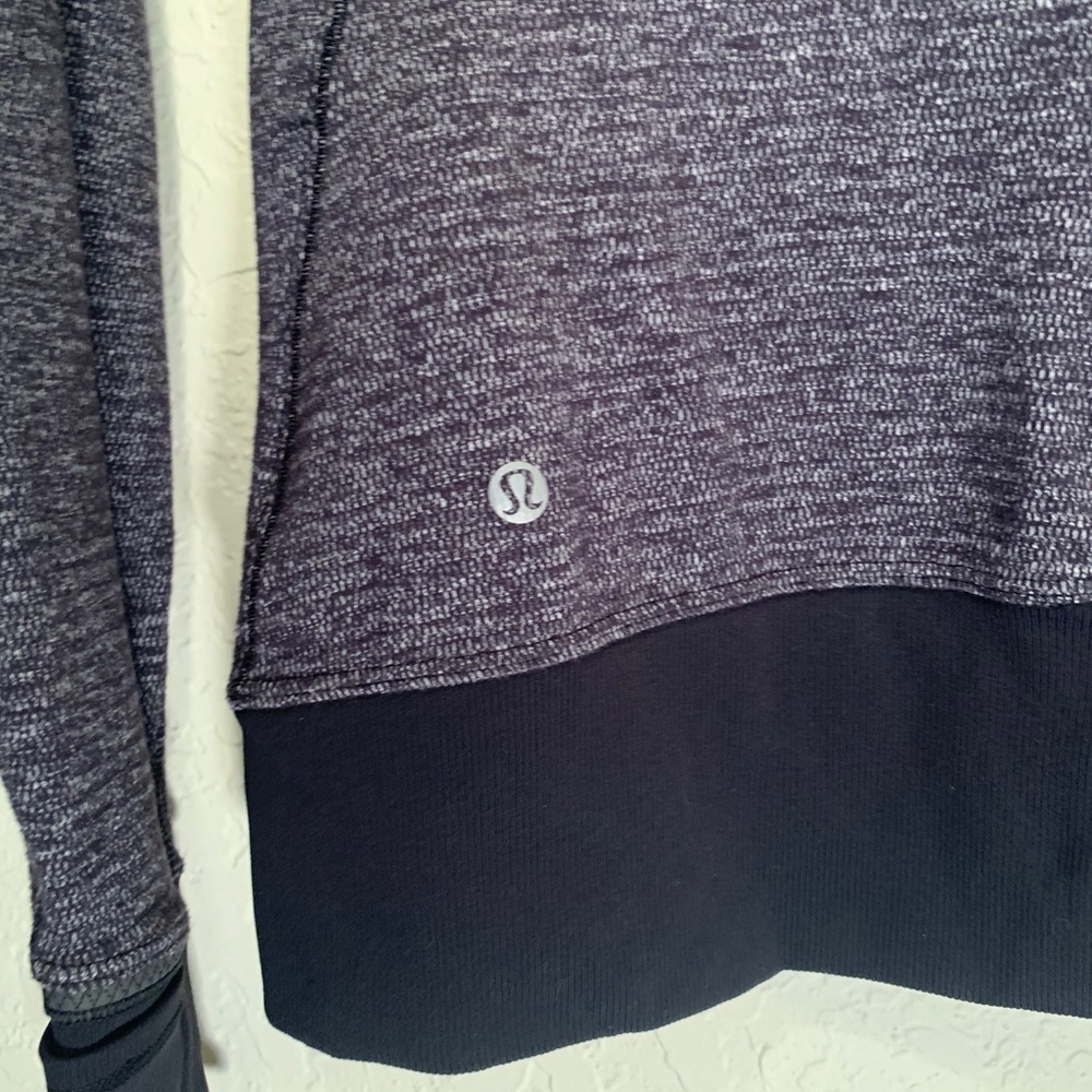 Lululemon 1/2 Zip - Picture 3 of 3